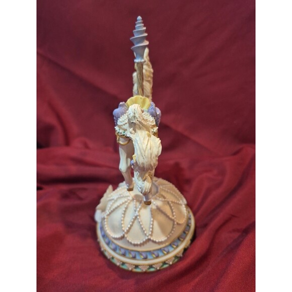 The San Francisco Music Box Co. Carousel In The Good Ol' Summertime Sea Shell - Picture 2 of 6